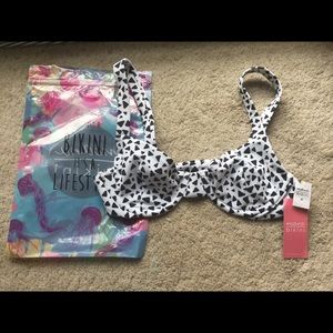 Moana Bam Bam NWT MEDIUM